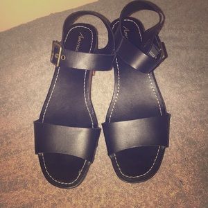 American eagle black sandals